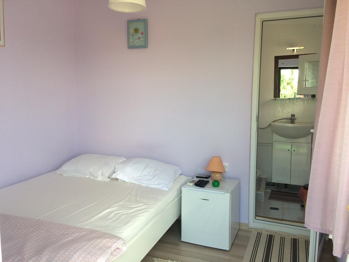 Delta Florilor Hotel Sulina Exterior photo